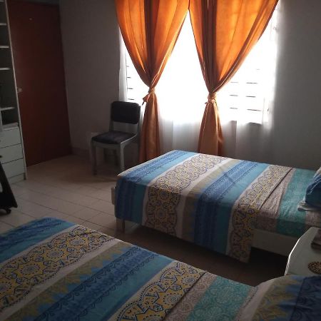 El Rosal Bed & Breakfast กูกูตา ภายนอก รูปภาพ