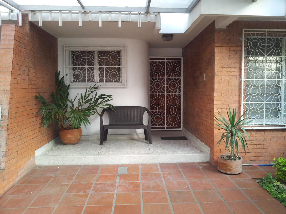 El Rosal Bed & Breakfast กูกูตา ภายนอก รูปภาพ